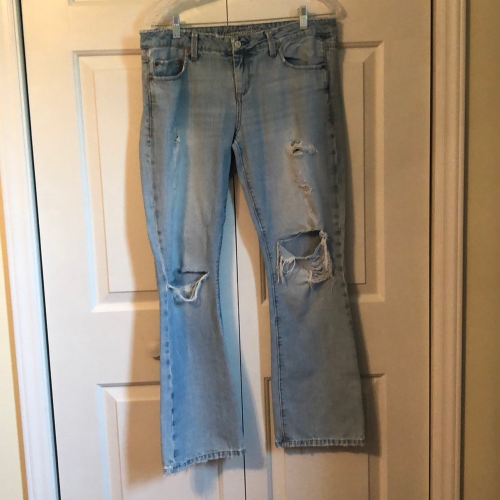 American Eagle Distressed Jeans